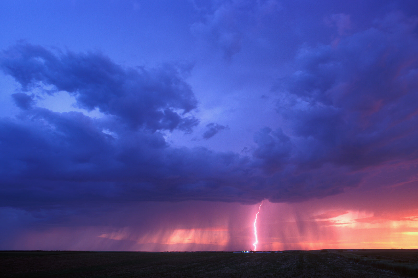 Как сфоткать молнию. Lightning Reed. Microburst. Thundercloud Rainstorm.