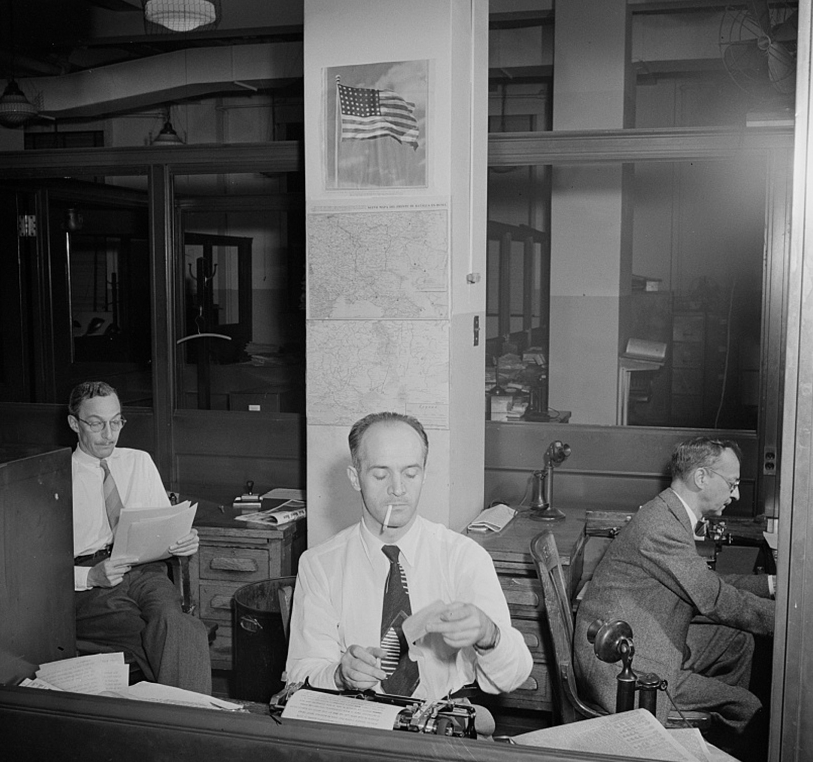 Beautiful Photos From 1942 Show The Making Of The New York Times ...