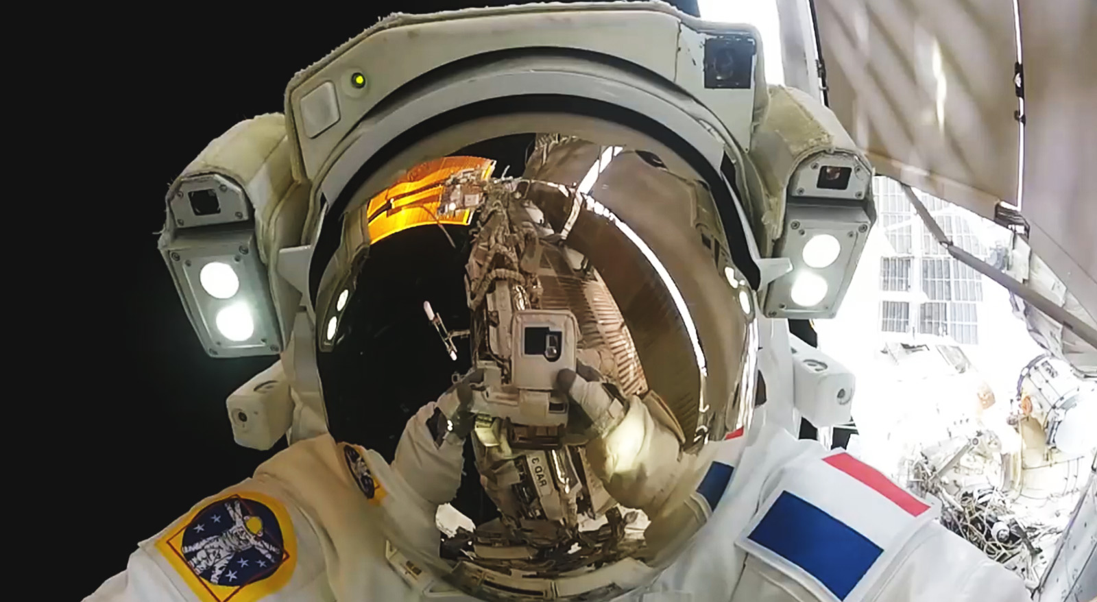 Amazing Gopro Pov Footage Of An Iss Space Walk Petapixel