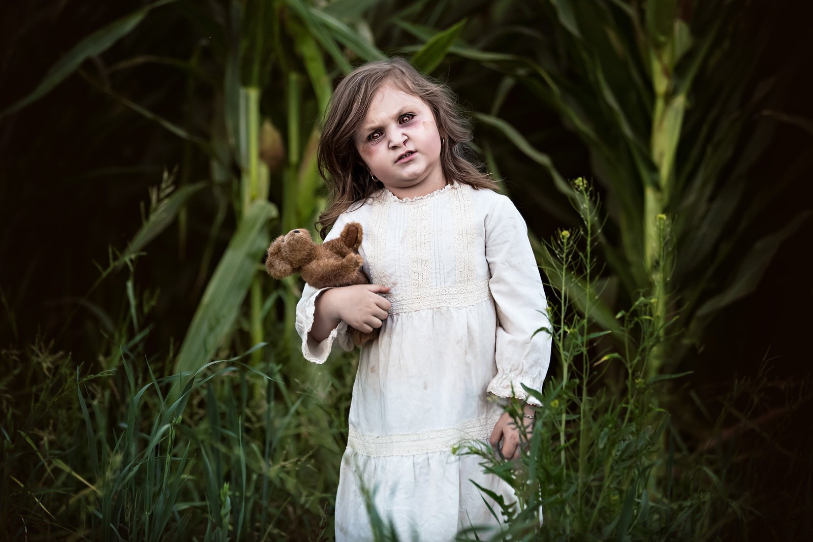 These children. Детская фотосессия зомби. Самый послушный ребенок в мире.