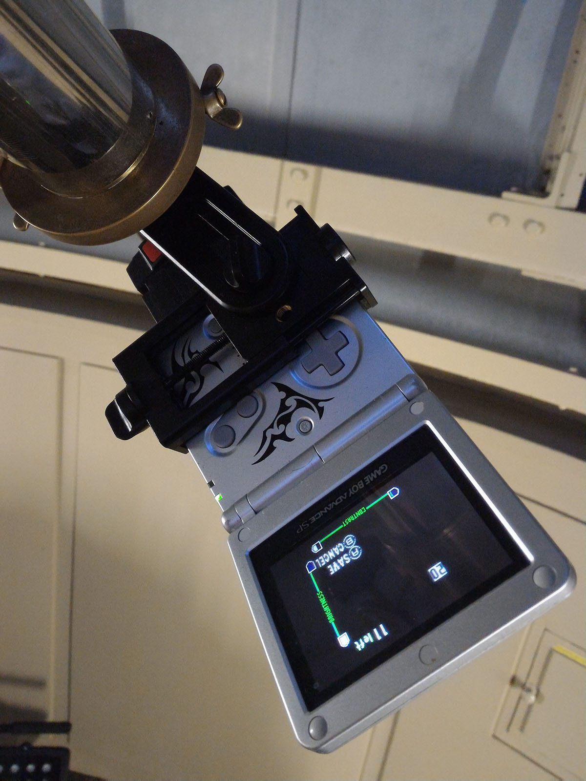 This Guy Photographed the Moon and Jupiter with a Game Boy Camera ...