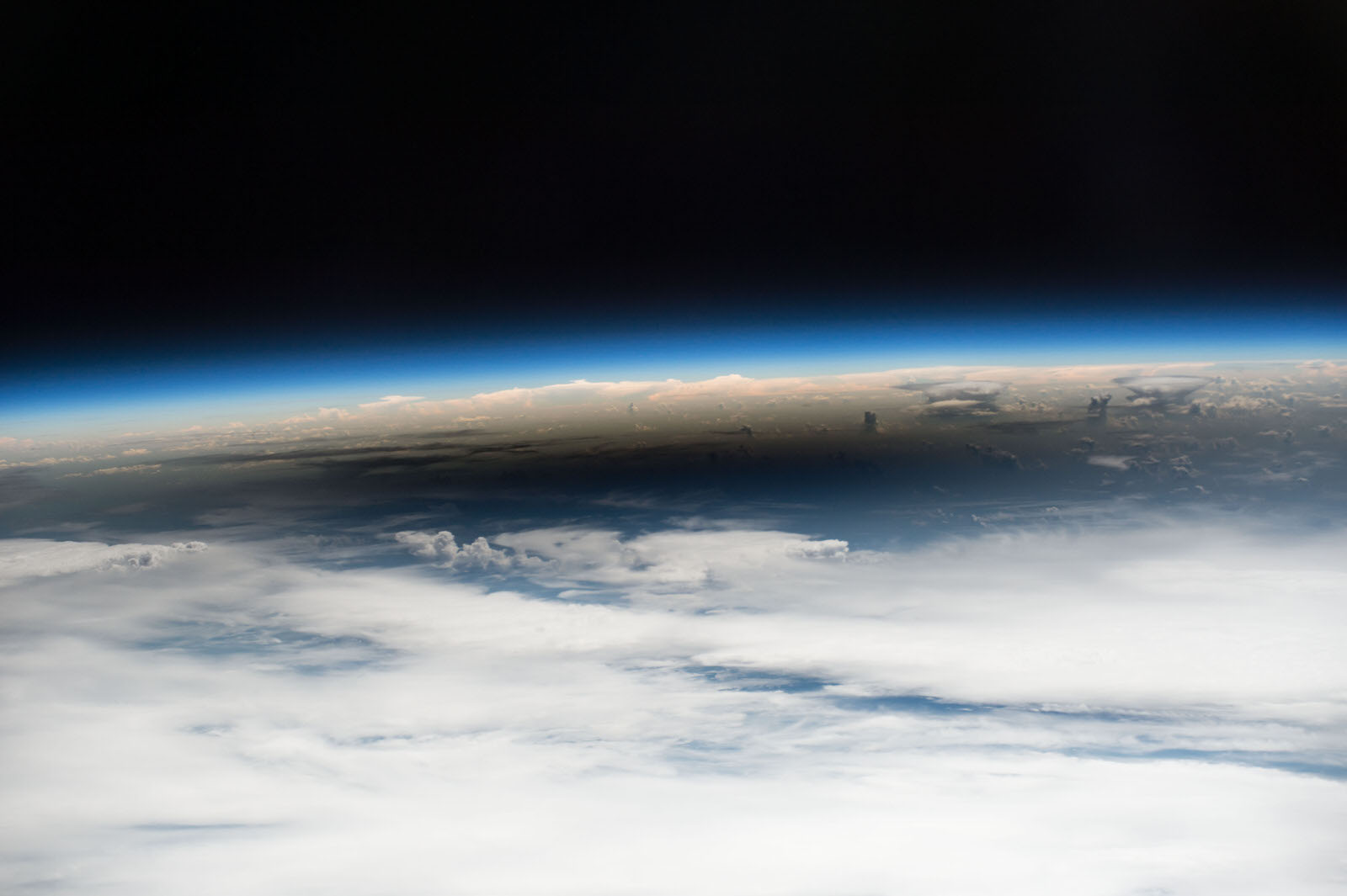NASA's Best Photos of the Great American Eclipse | PetaPixel