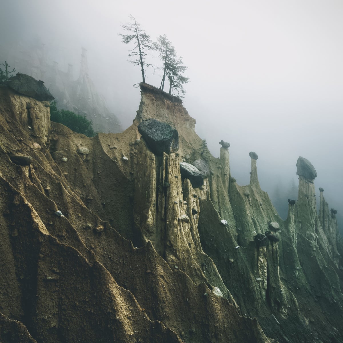 Photos of Strange and Beautiful 'Earth Pyramids' Caused by Erosion ...