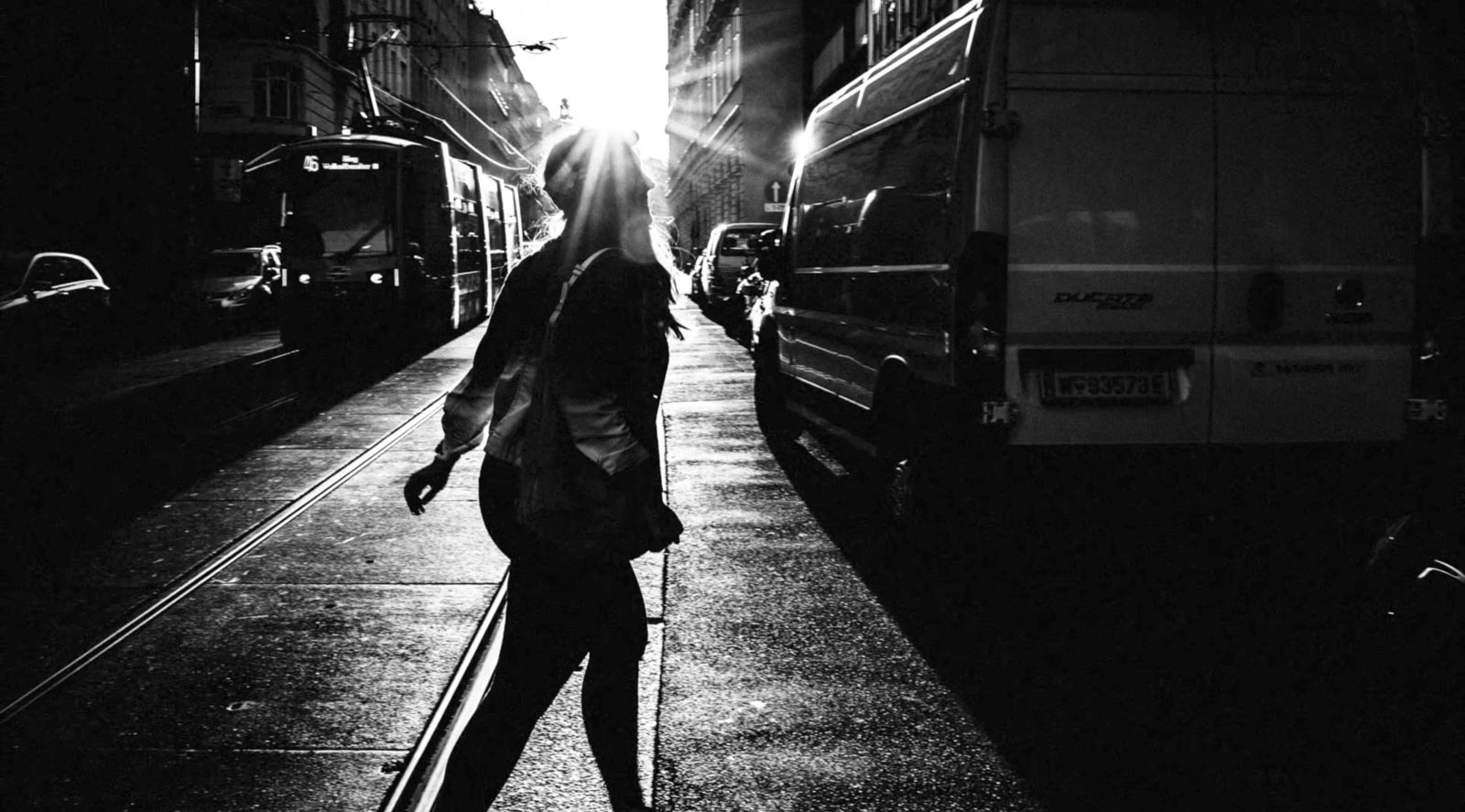 5 Street Photos to Look Out For While Commuting to Work | PetaPixel