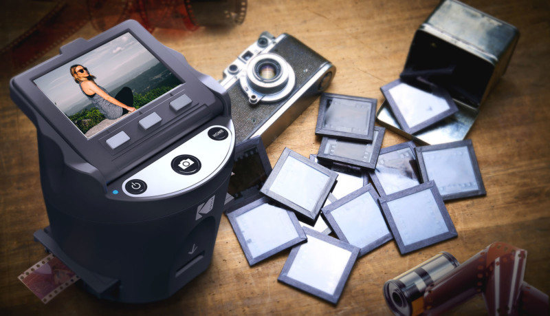 The Kodak Reelz Digitizer Converts 8mm Film Strips into MP4 Files