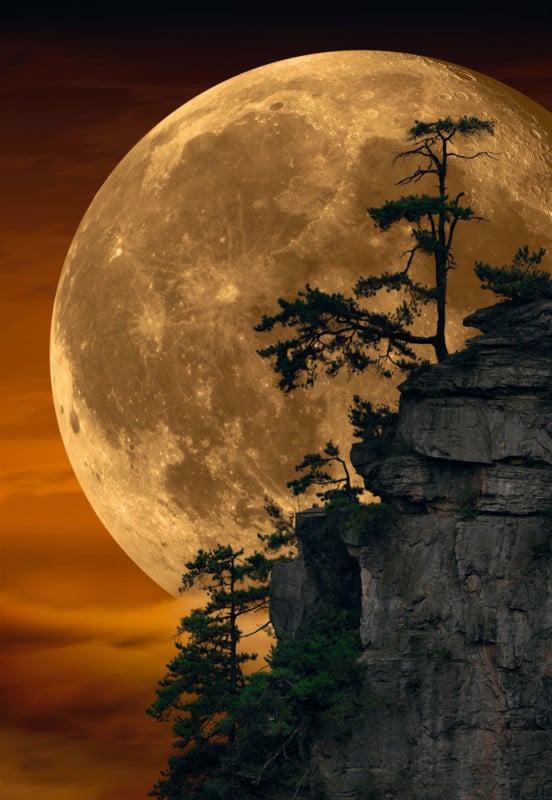 Peter Lik Called Out by Photographers Over 'Faked' Moon Photo | PetaPixel