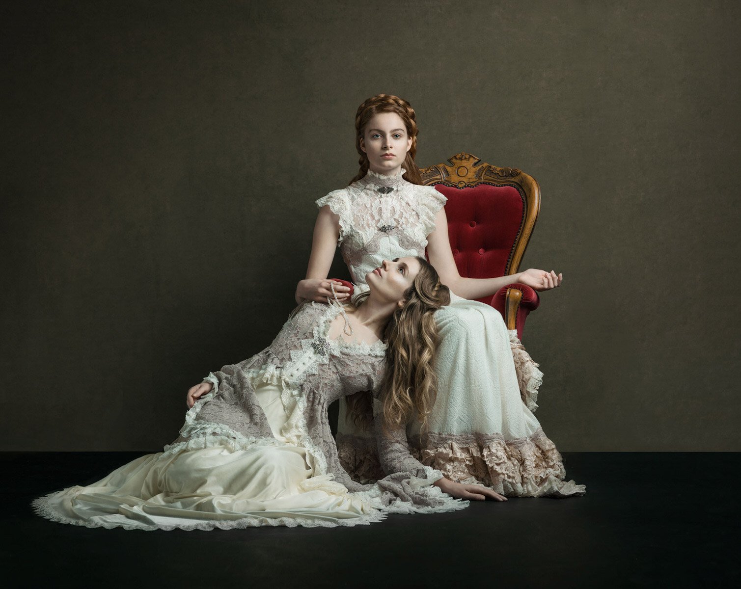 This Photographer Shoots Portraits In The Style Of Old Master Painters ...