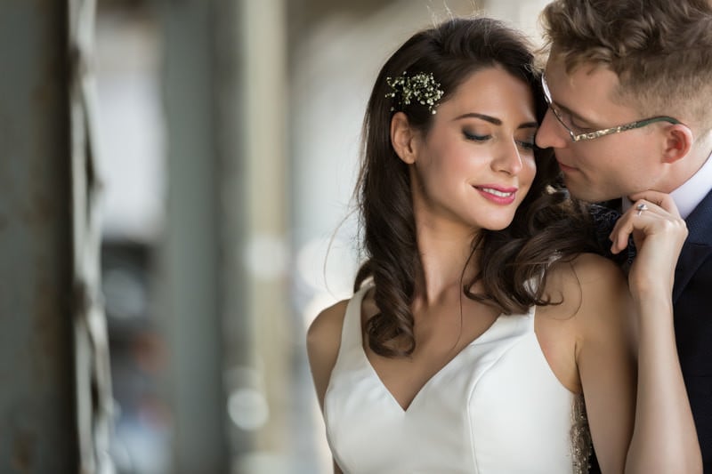 Brides-to-Be, Strike a Pose: 55+ Solo Bridal Photo Ideas | WeddingBazaar