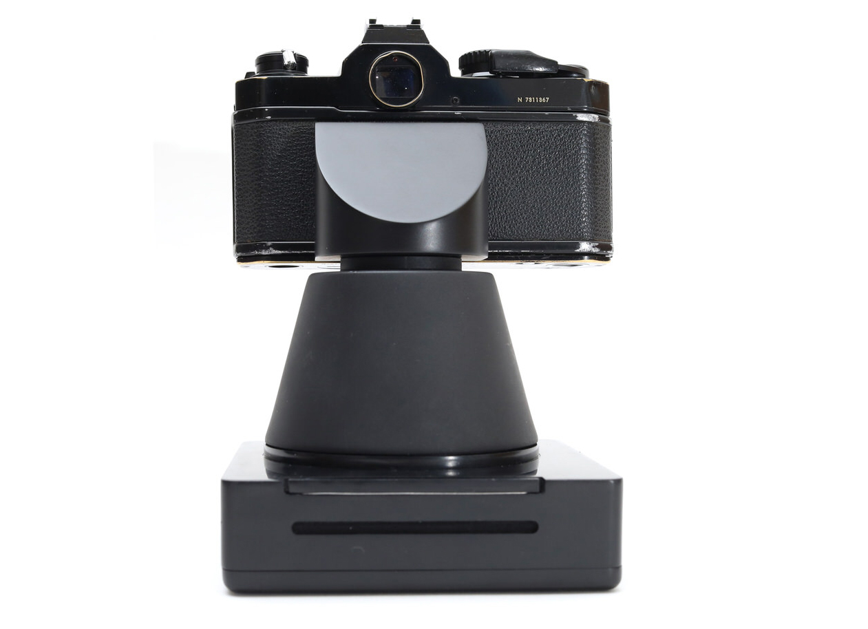 Instant Magny 35 Turns Your 35mm Camera Into an Instant Camera | PetaPixel