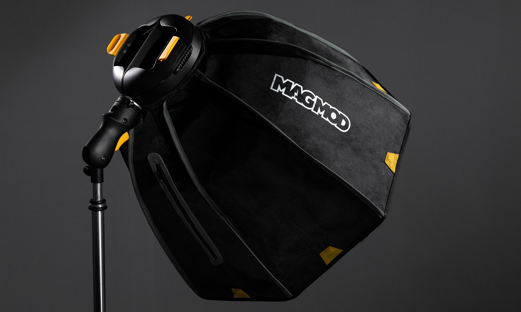 MagMod MagBox is a 'Revolutionary' New Softbox PetaPixel