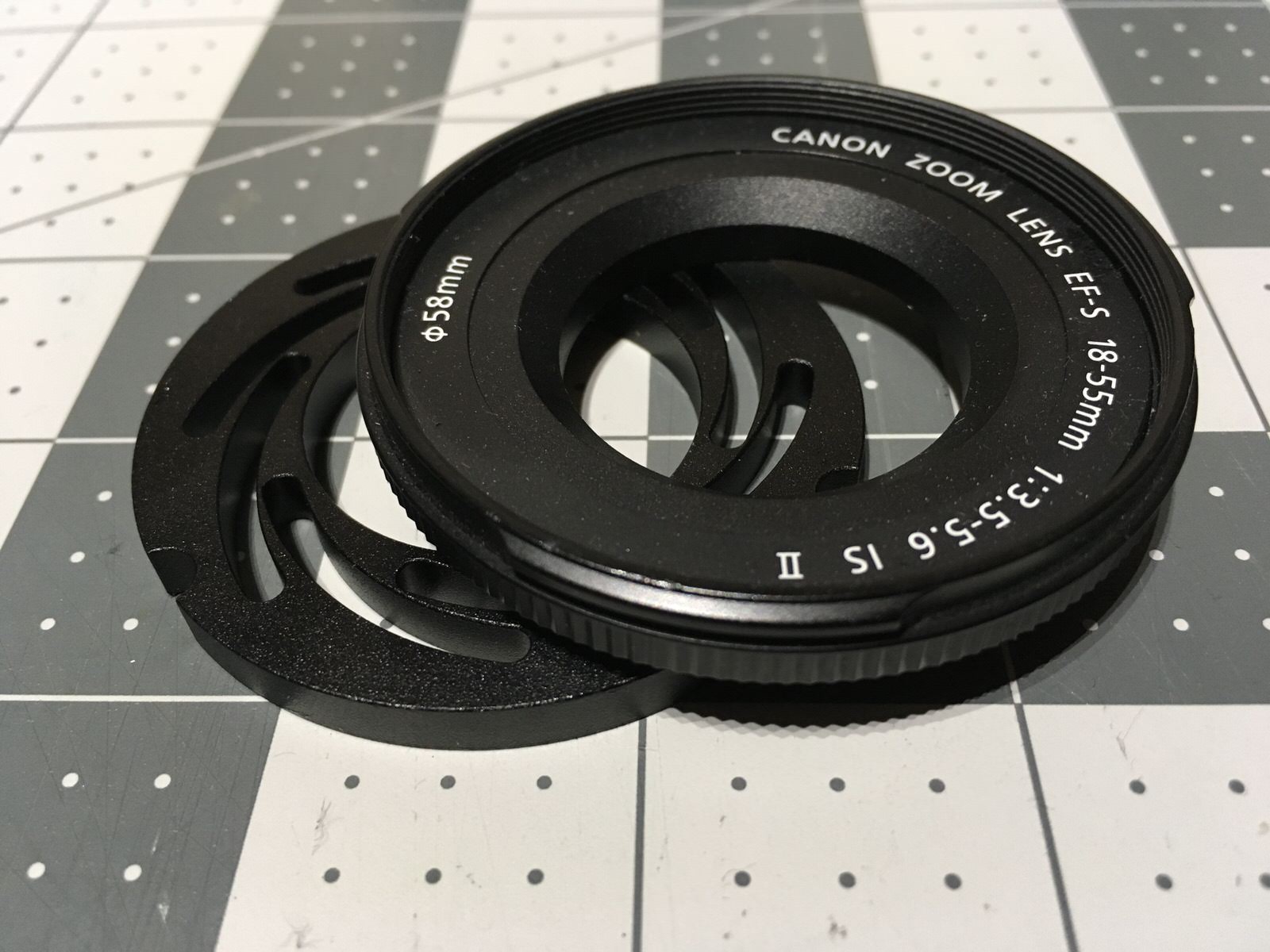 This Lens Ring Box is a Sharp Way to Propose to a Photographer PetaPixel