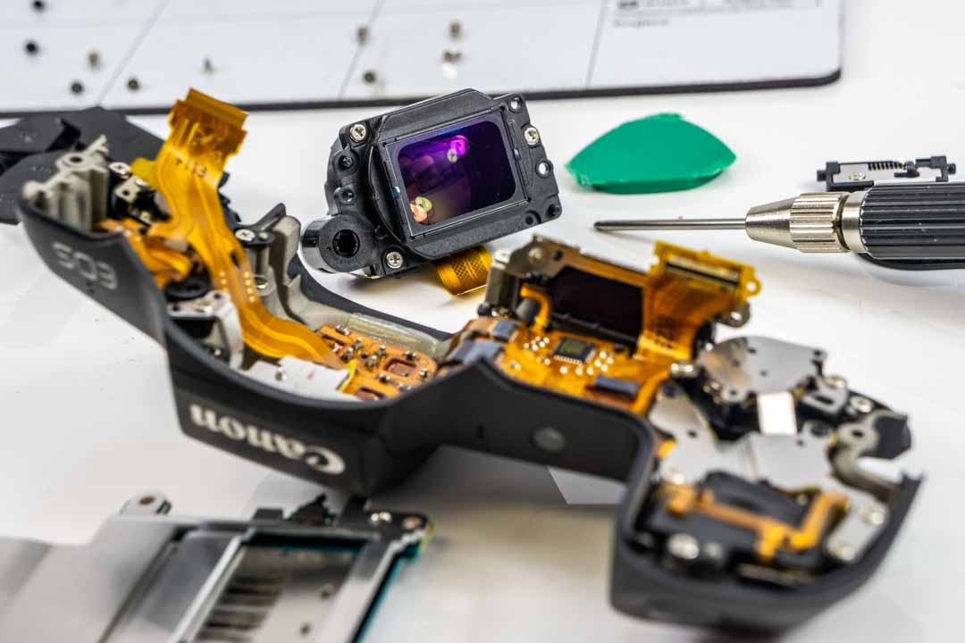 Canon EOS R Teardown A Look Inside Canon's First FullFrame Mirrorless