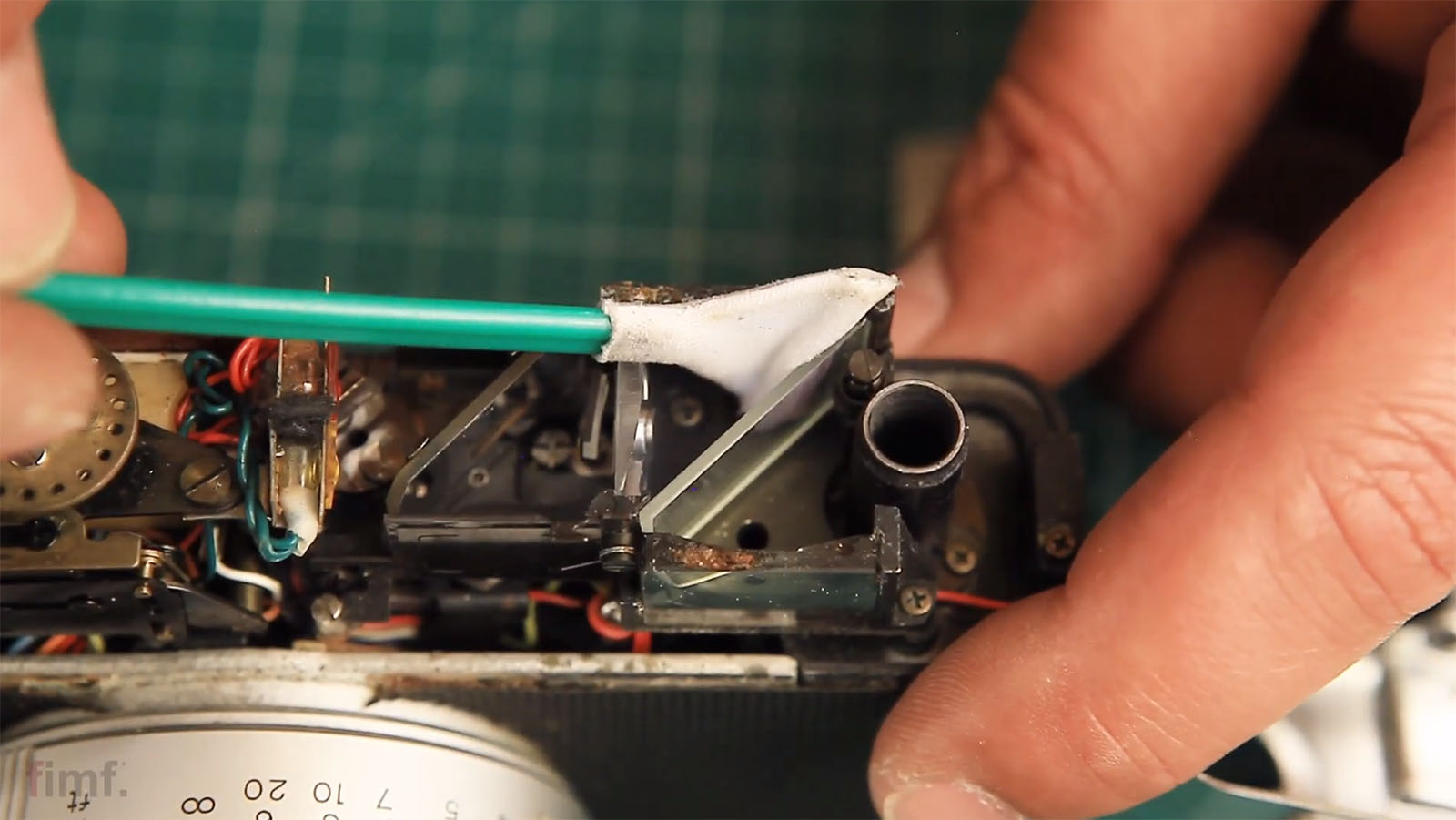 How to Clean and Mod the Beam Splitter in a Rangefinder Camera PetaPixel