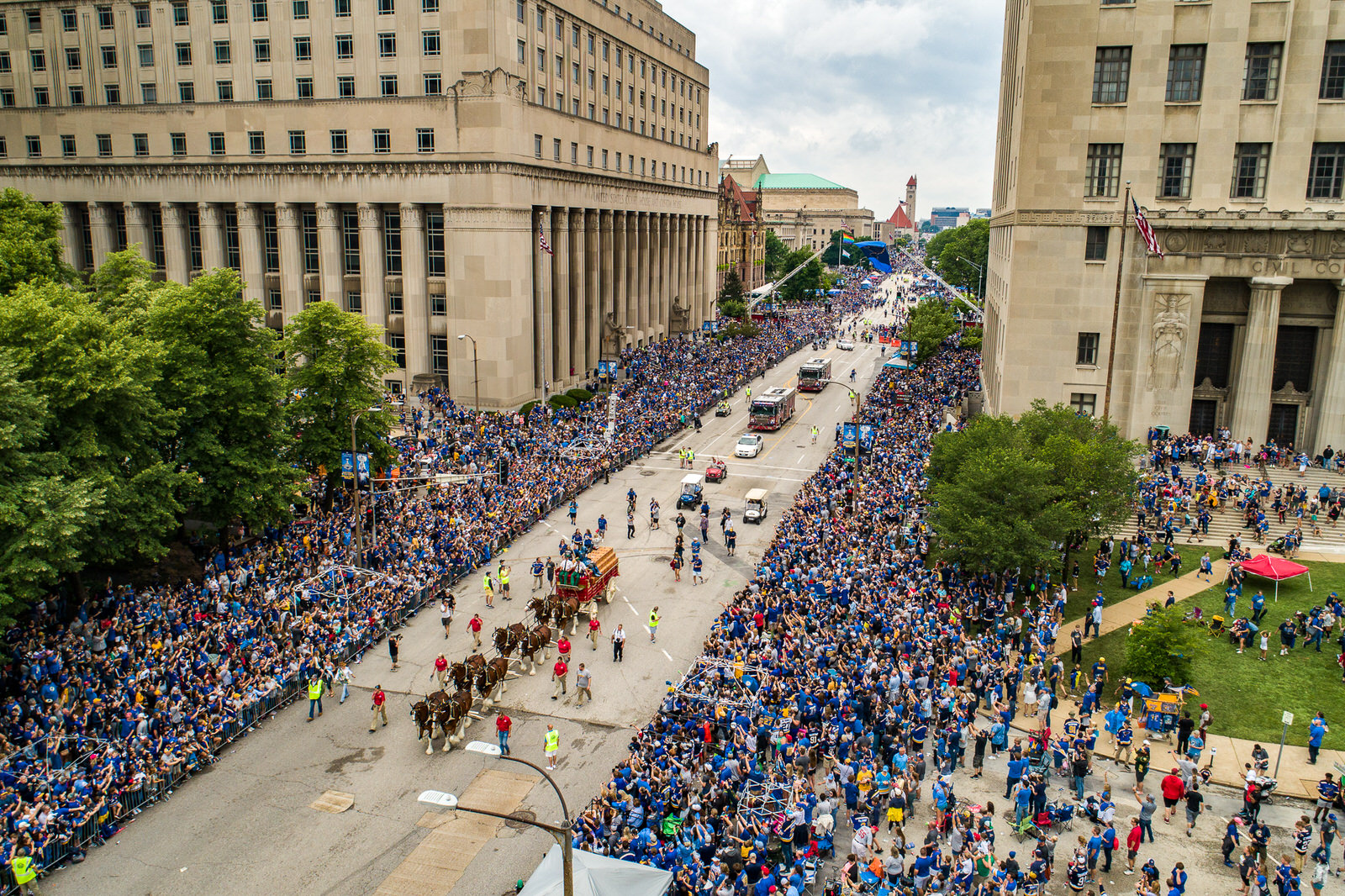 How an Instagram Photo Got Me Hired to Shoot the Stanley Cup Parade PetaPixel