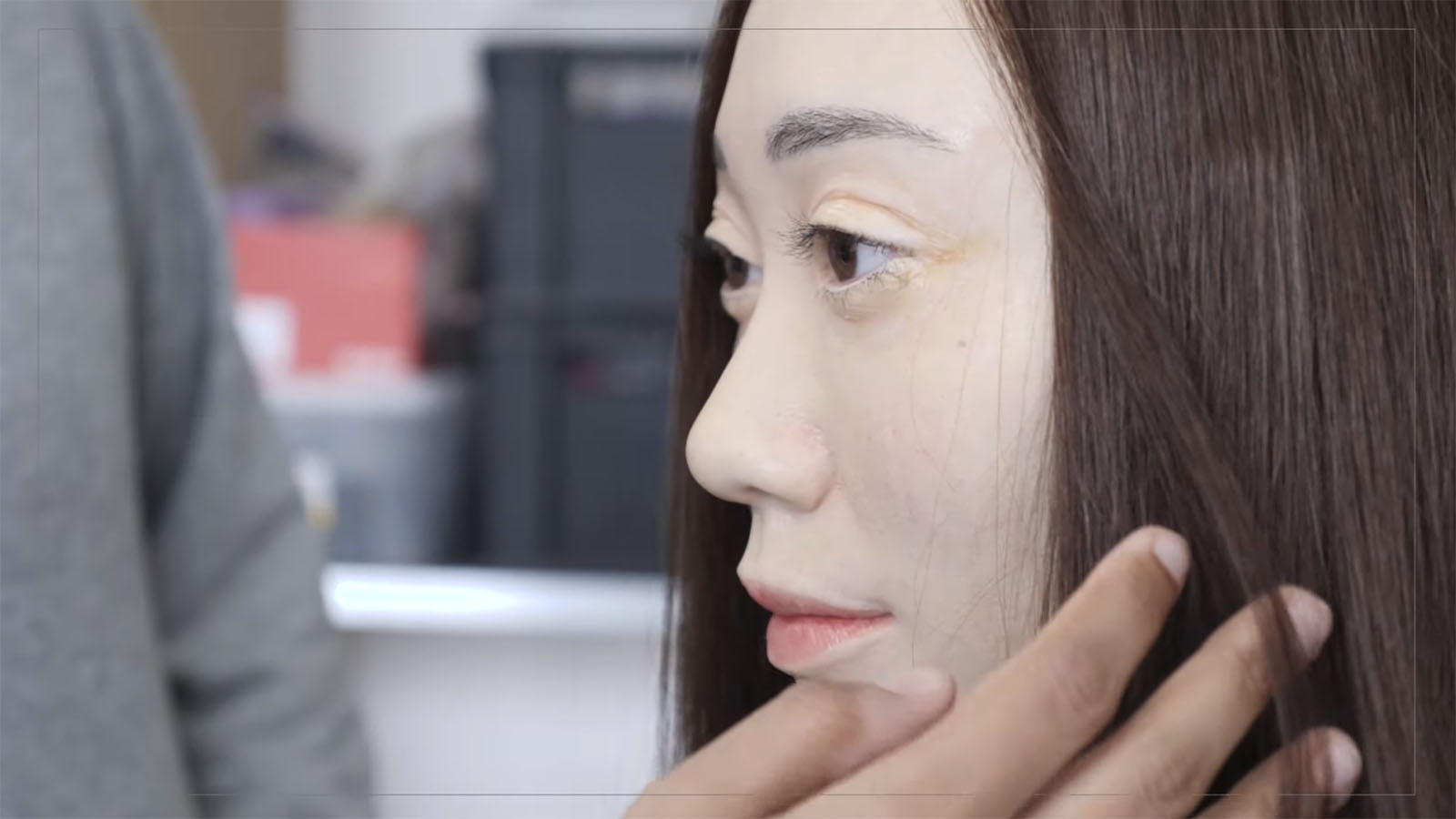 DxOMark Made a Realistic Mannequin for Testing Selfie Cameras | PetaPixel