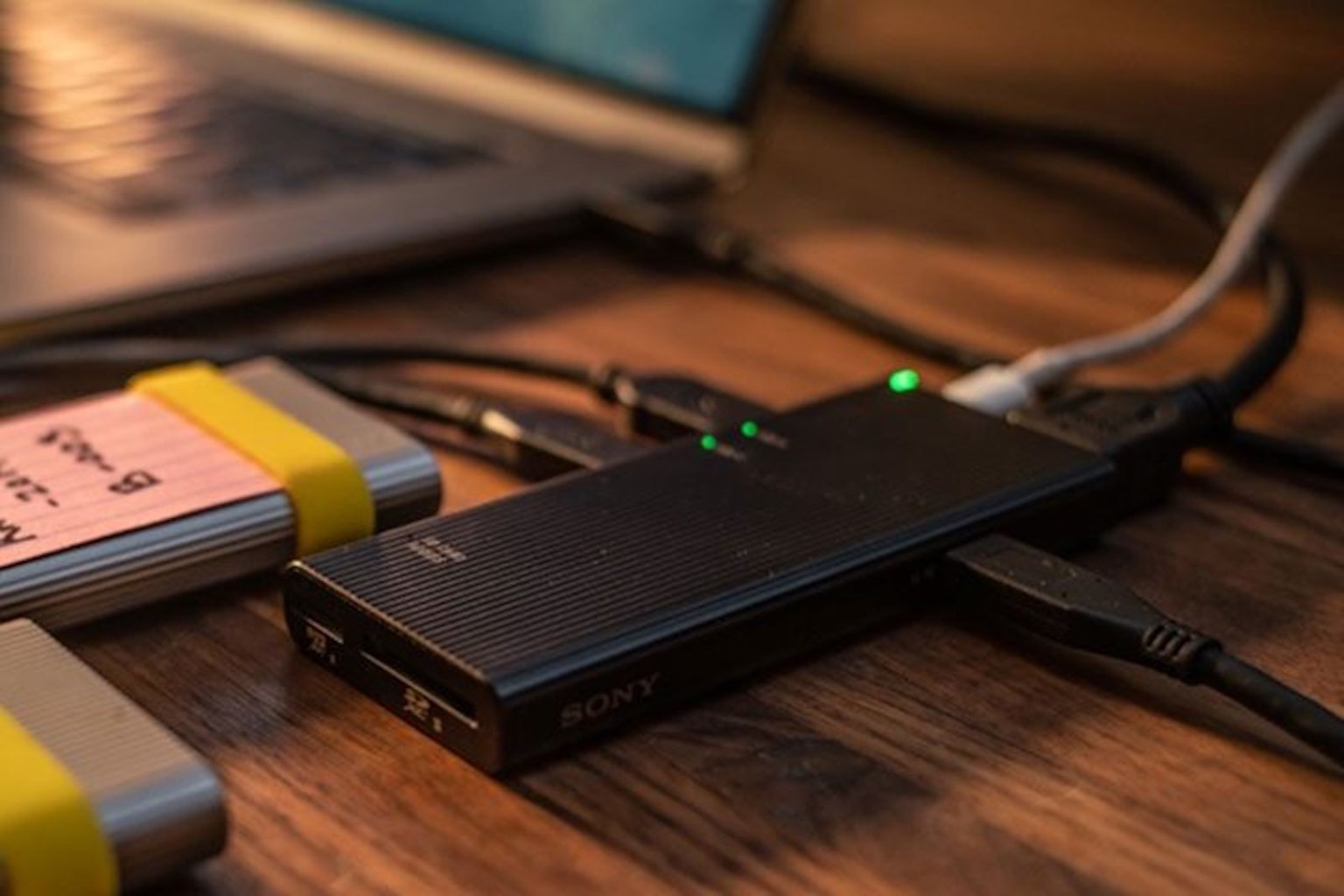 Sony Debuts World's Fastest USB Hub with Card Reader and HDMI Support