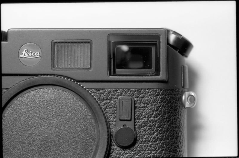 thumbnail image 2 of Genuine Leica M4 / M6 / M6 TTL / M7 Base Plate – Black Chrome, Made In Germany 2 of 5
