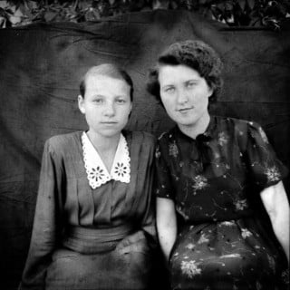 Remarkable Photos of Soviet Village Life Found In Abandoned House ...