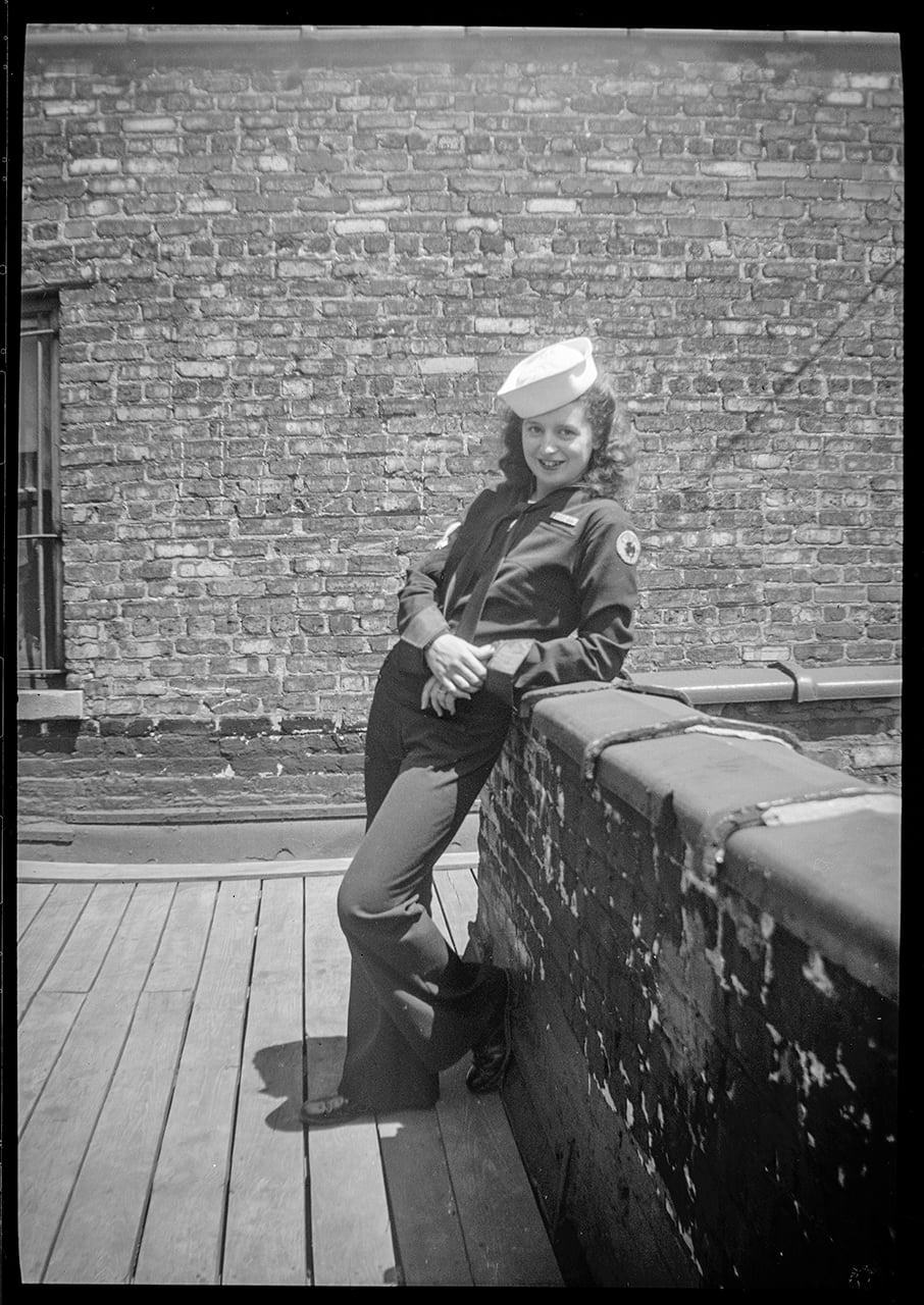 The Shoebox Negatives: My Father's Photos of 1930s Chicago | PetaPixel