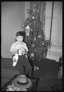 The Shoebox Negatives: My Father's Photos of 1930s Chicago | PetaPixel