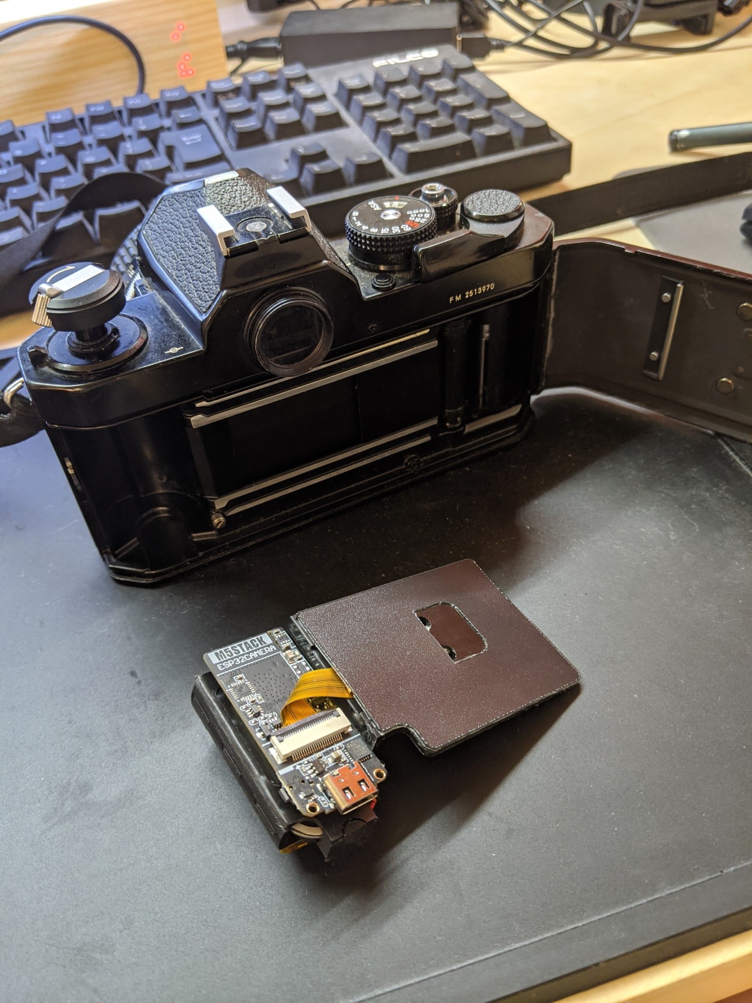 This Guy Converted His Nikon FM Into a Digital Camera with a Custom ...
