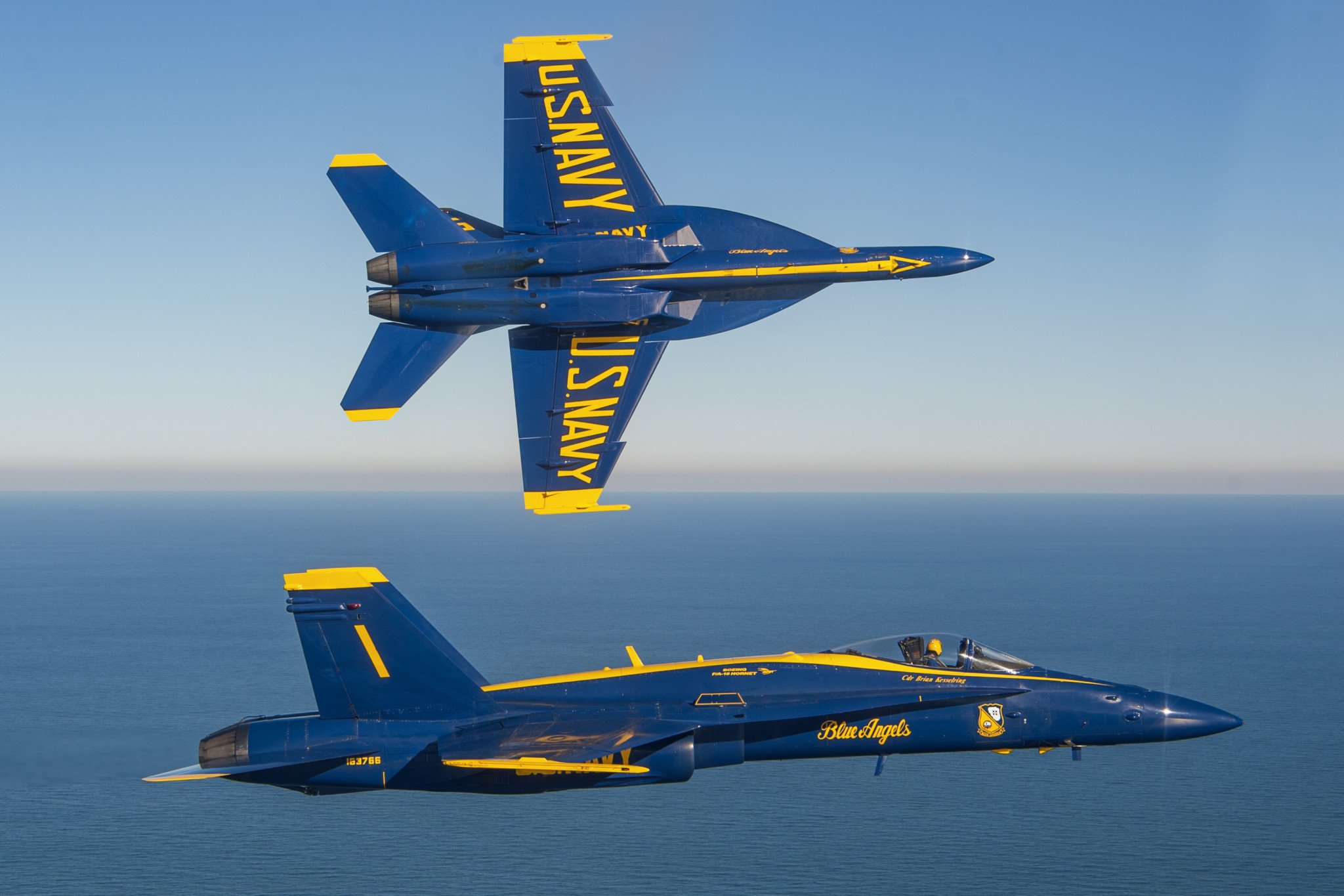 Blue Angels Share Photos From the Final Flight of ‘Legacy’ Hornet Jets ...