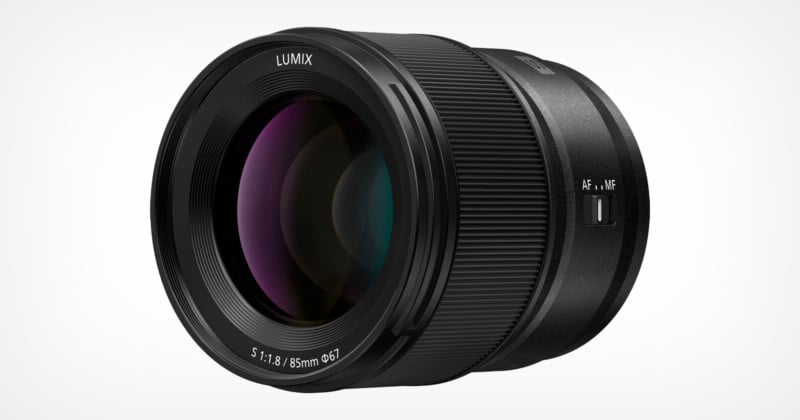 Panasonic launches new lens for Rs 59990 in India
