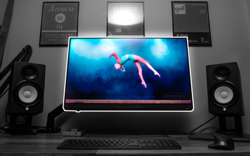 Dell mini-LED 4K HDR Monitor Review: Setting the Bar at $5,000 | PetaPixel