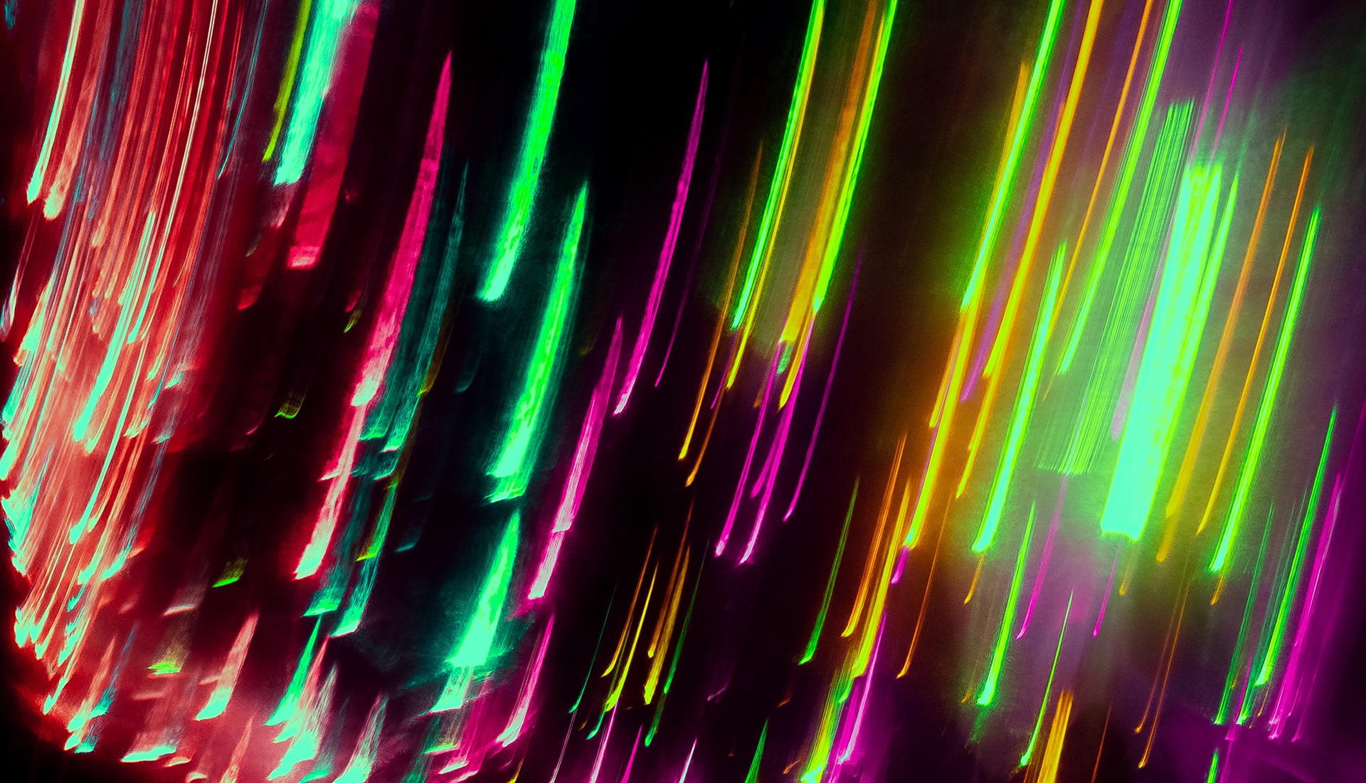 Photographing Lights Through Glassware Produces Psychedelic Results ...