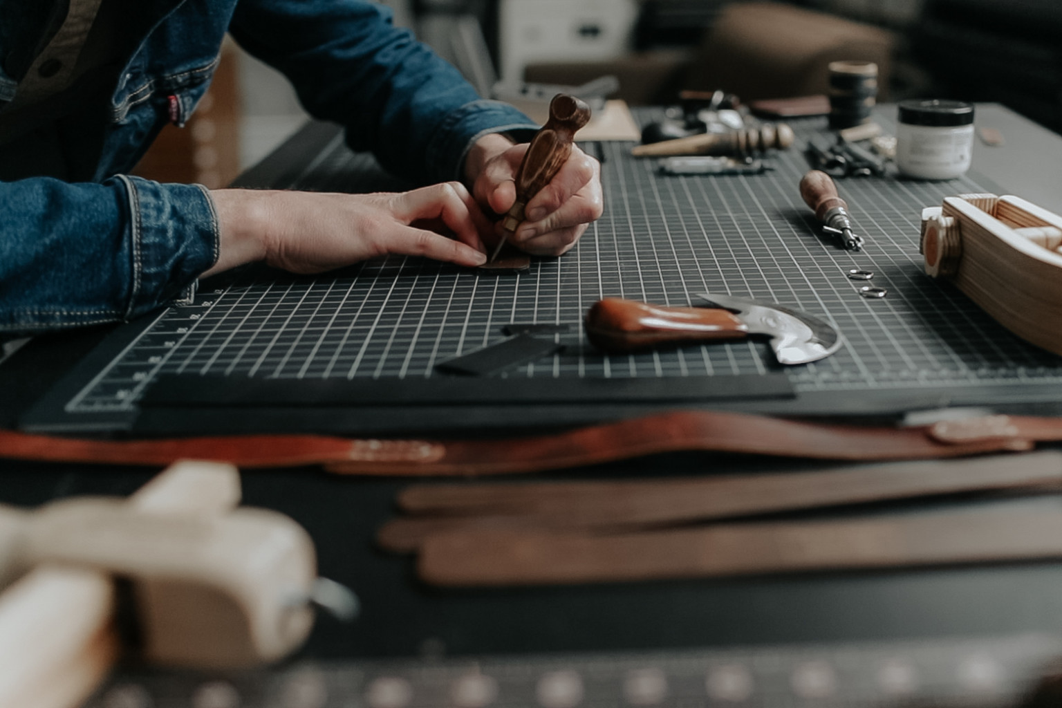 Leatherworker Wants Photographers to Actually Enjoy Carrying a Camera ...