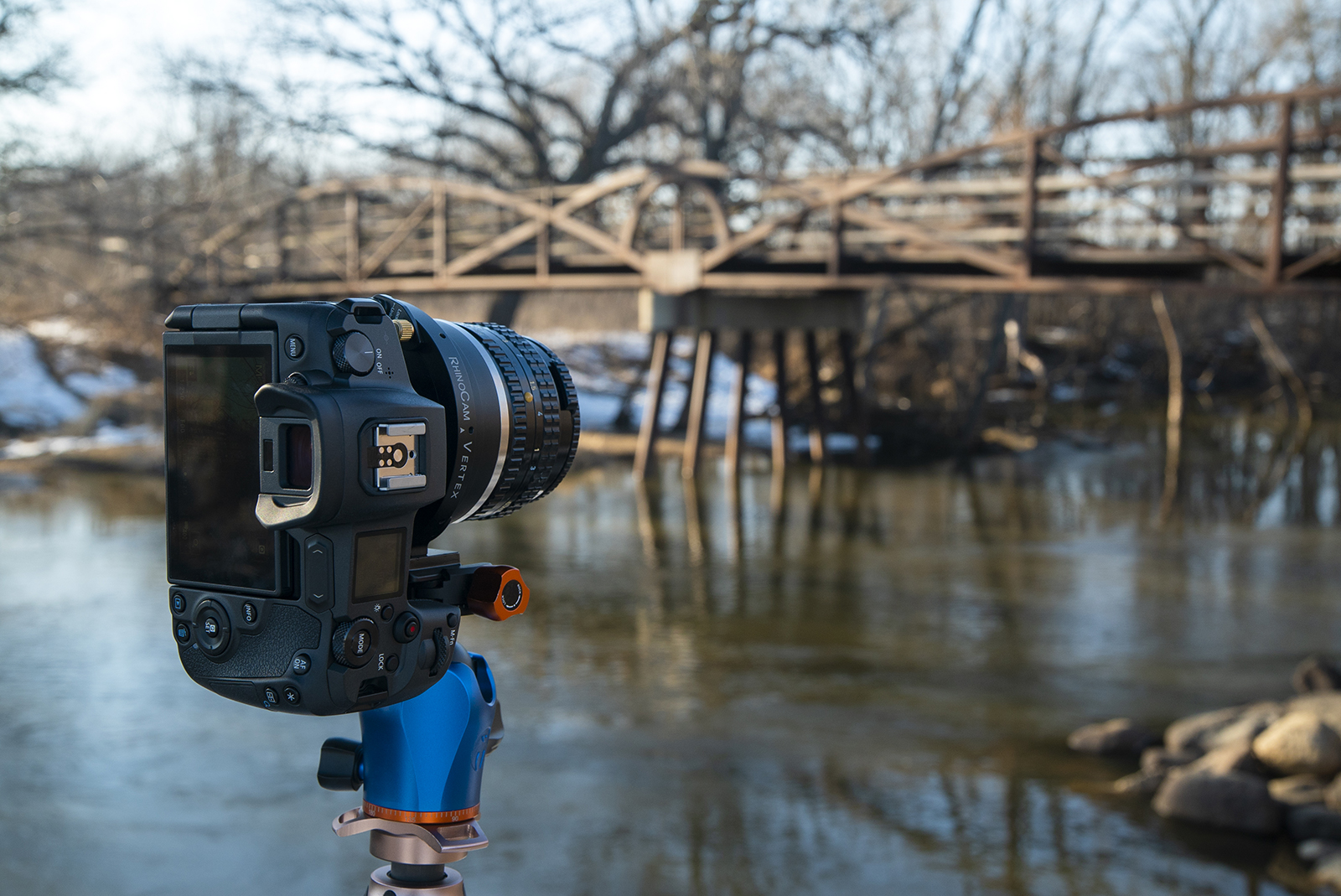 The Rhinocam Vertex Lets Any Camera Take Medium Format-Style Photos