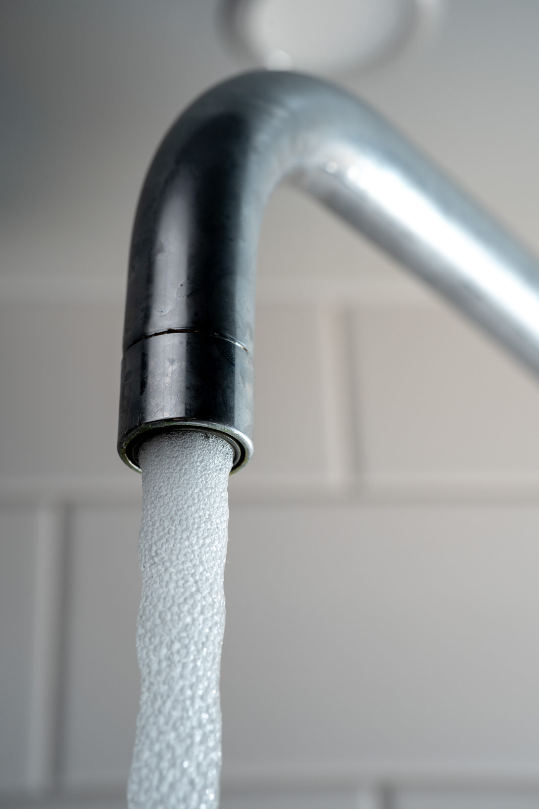 Playing with Macro Photography at the Kitchen Sink | PetaPixel