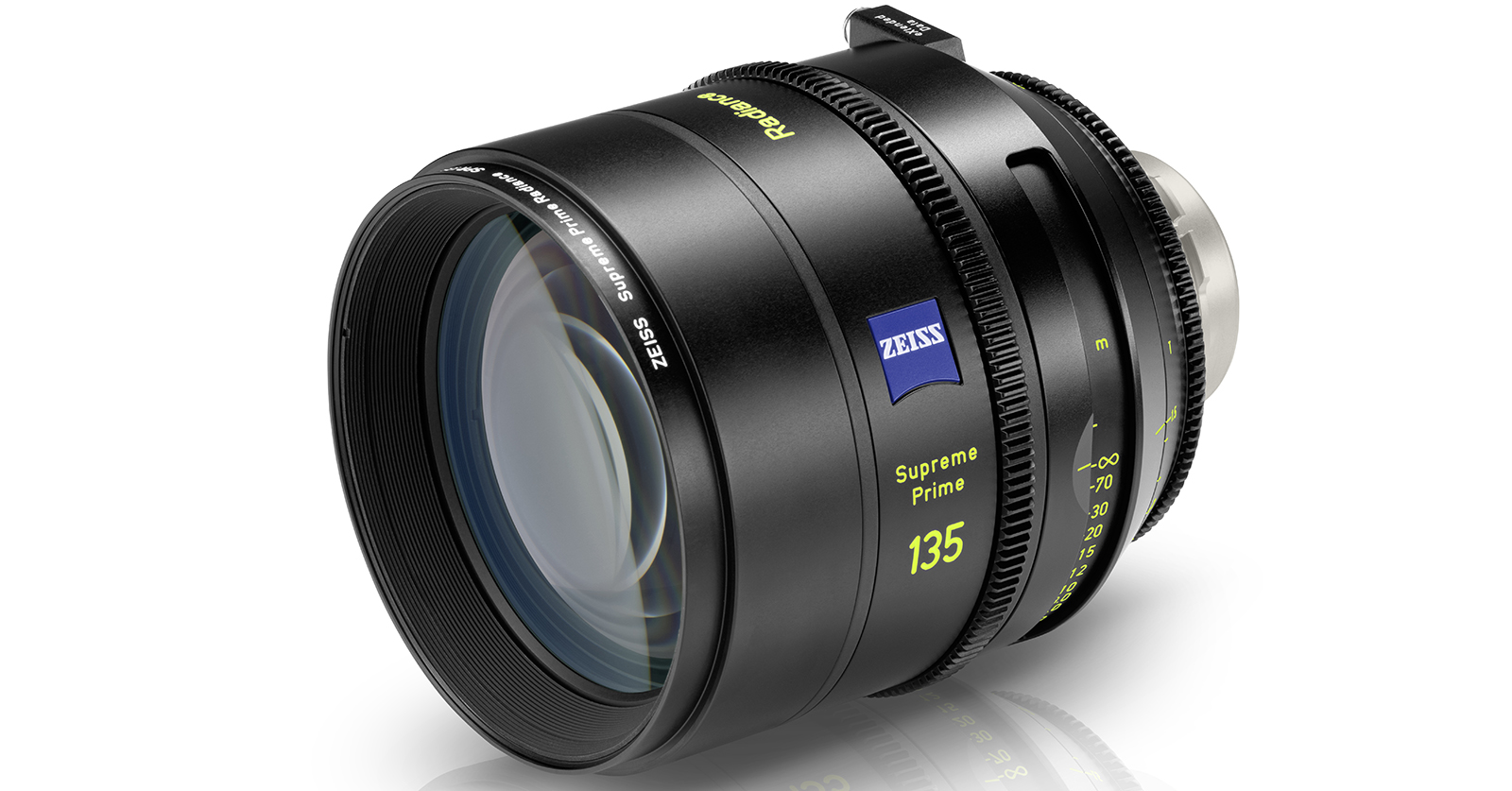 Open lens. Zeiss Supreme Prime Lenses. Zeiss f 0.7.
