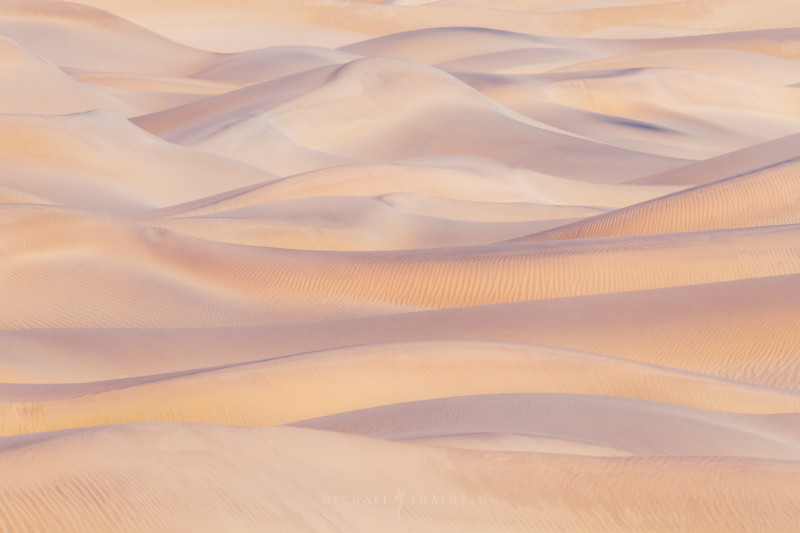 How to Capture the Unique Details of Sand Dunes with a Telephoto Lens