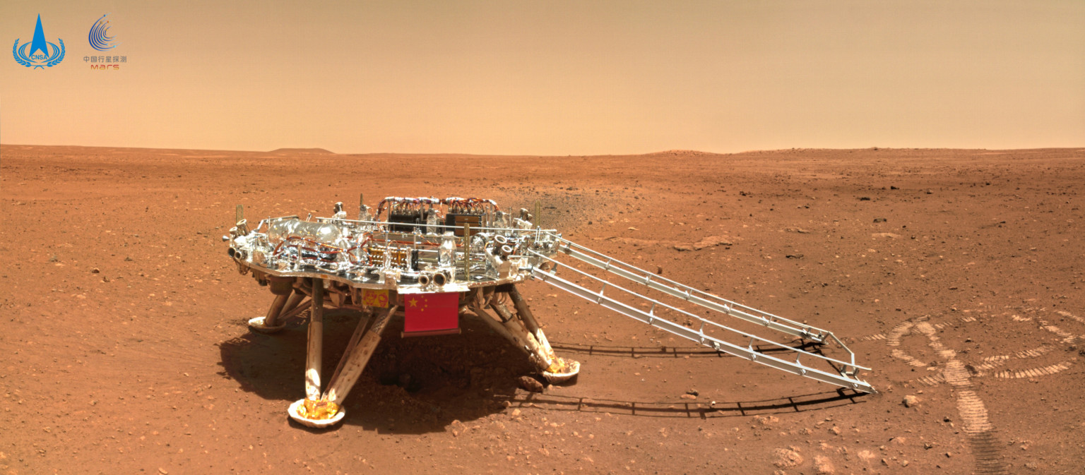China's Zhurong Mars Rover Snaps Selfie with Detachable Camera | PetaPixel