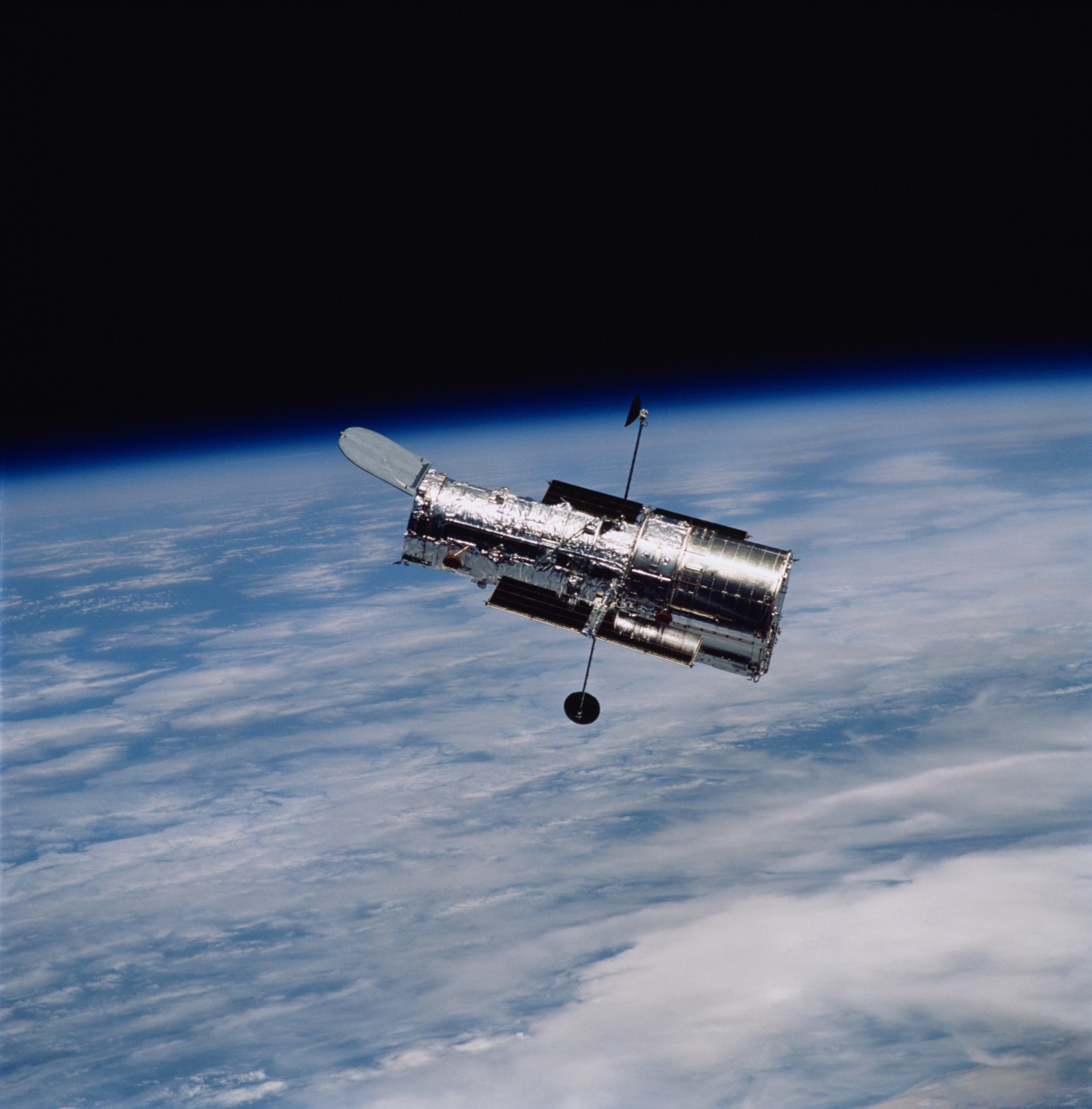 Hubble Captures Stunning Photos After It Was Offline for Over a Month