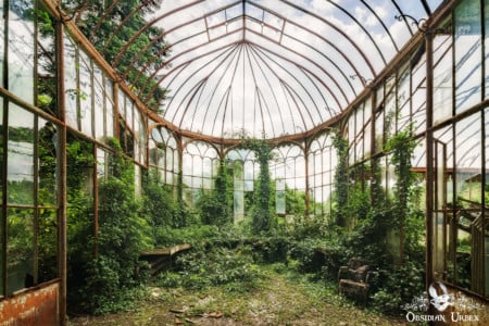 Scientist Photographs Historically-Rich Abandoned and Forgotten Spaces ...