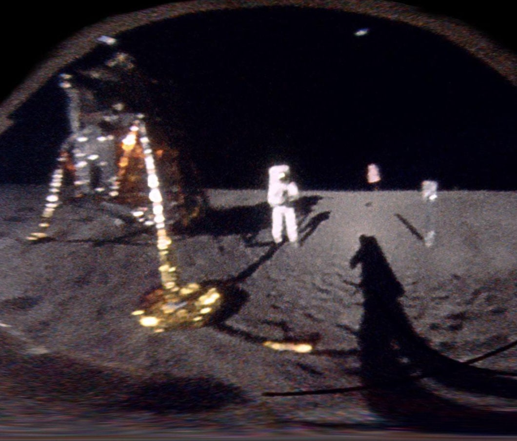 Unwrapping Buzz Aldrin's Visor in Moon Photo Reveals What He Saw ...