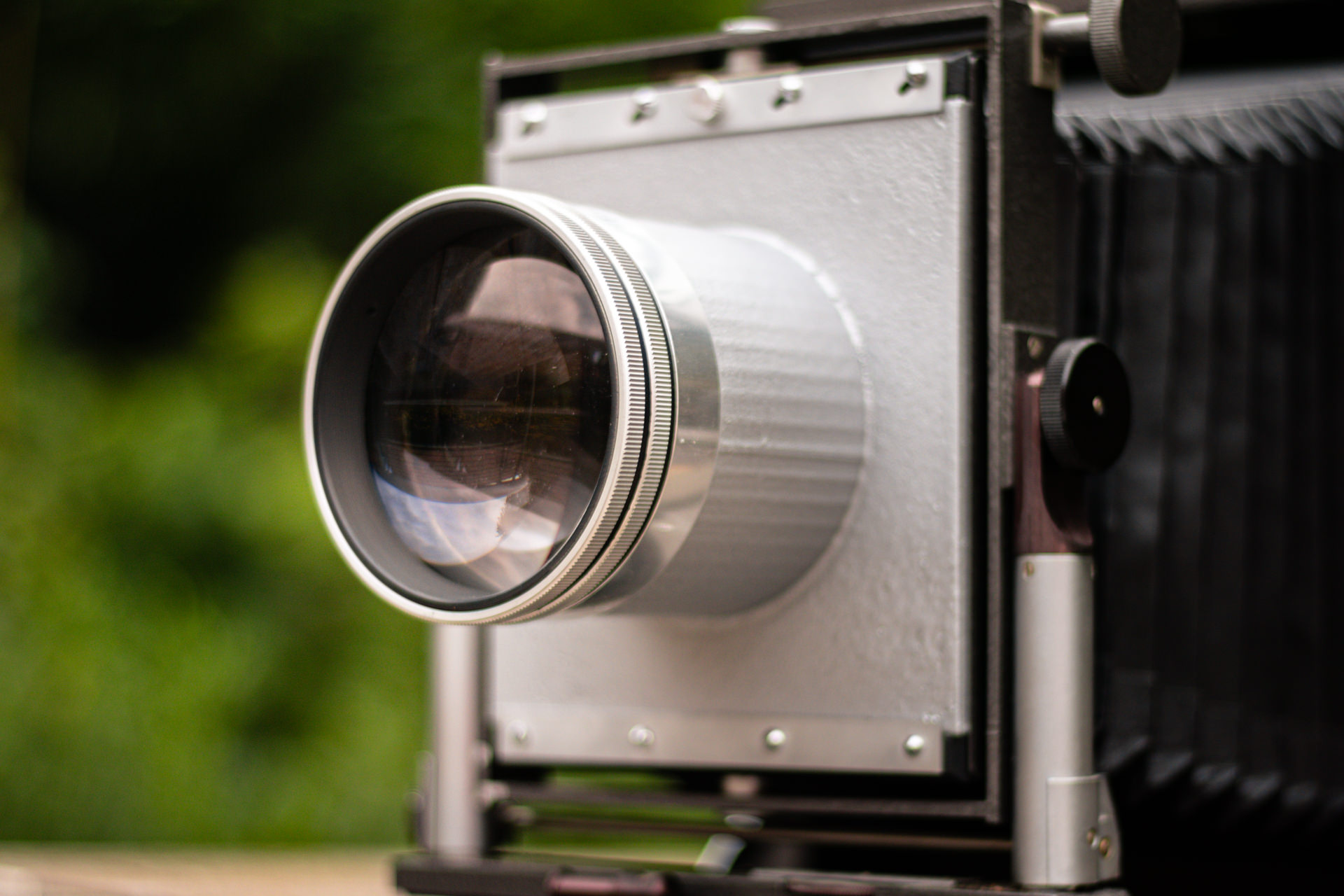 Wet Plate Portraits With an Affordable Large Format 'Bokeh Monster ...