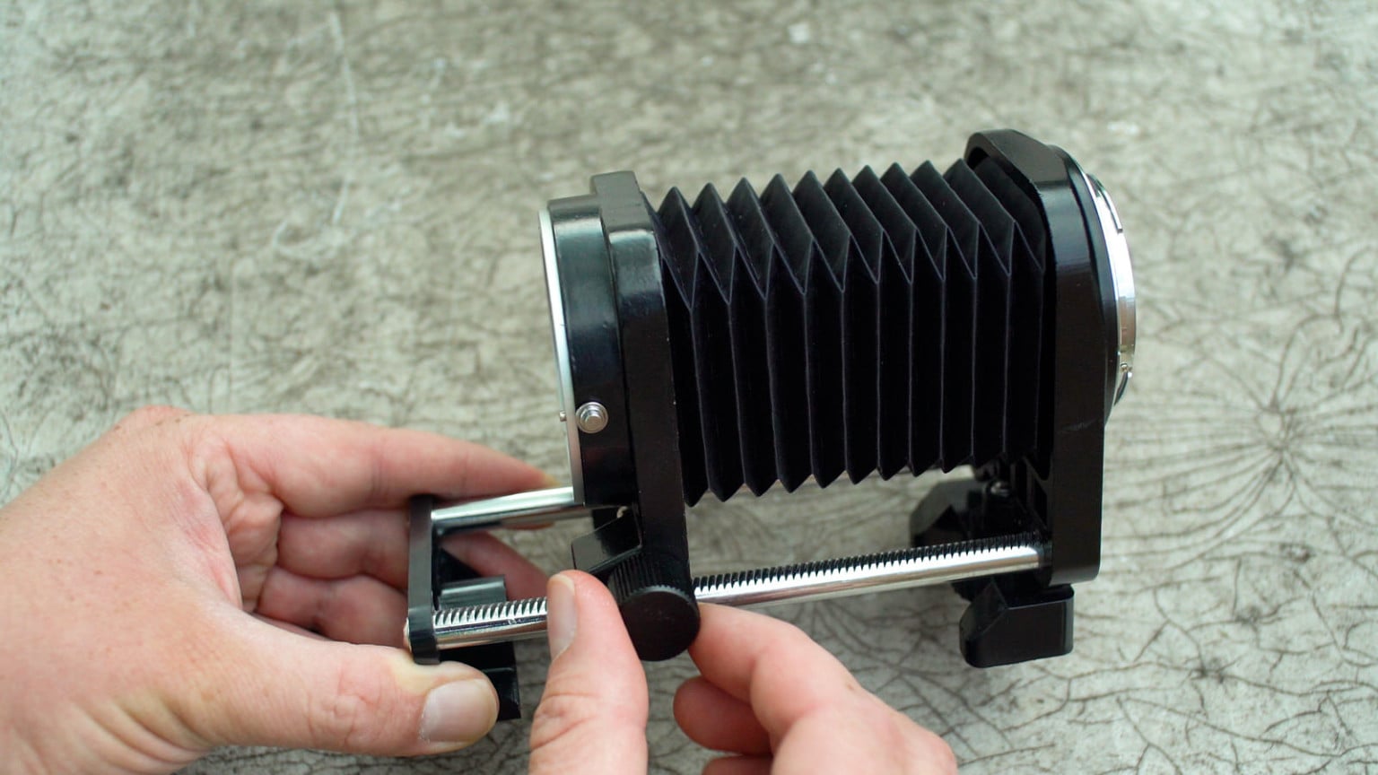 How to Turn a Magnifying Glass into a Focusable Lens for a Vintage Look ...