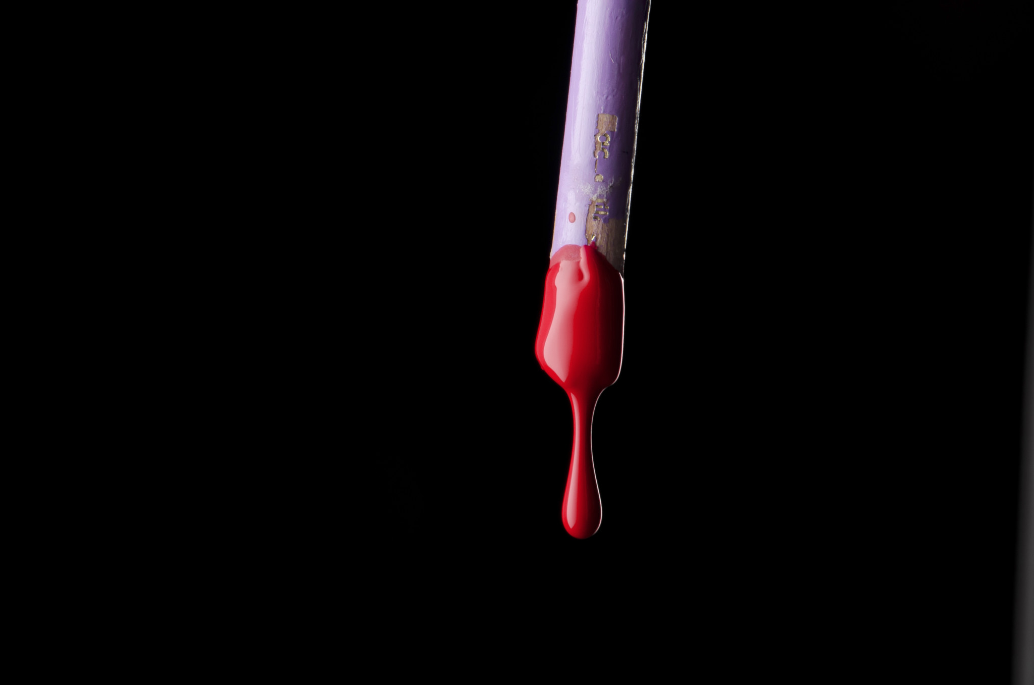 How to Photograph and Composite an Advertising 'Cosmetic Drip' | PetaPixel