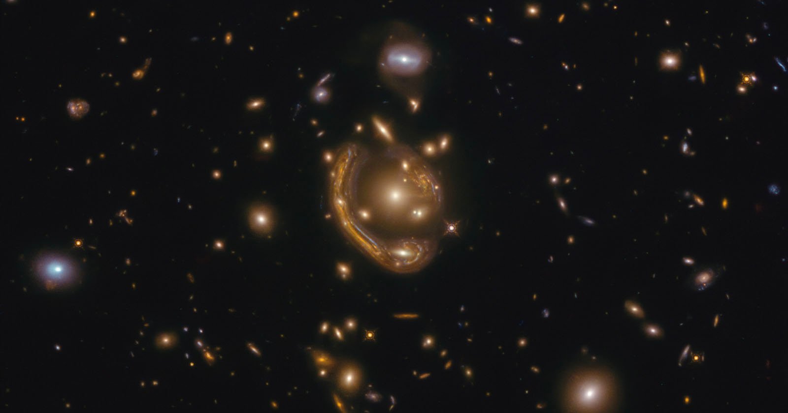 Photo of Les scientifiques utilisent l’image de Hubble de la galaxie de «l’anneau en fusion» pour de nouvelles recherches