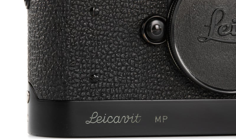 1957 Leica MP black paint detail