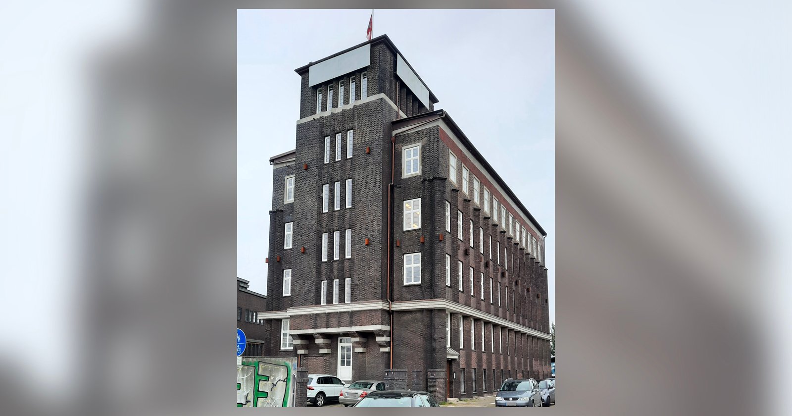 New factory in Germany for Meyer Optik Görlitz, front view