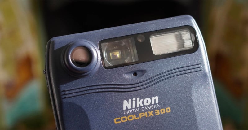 Nikon COOLPIX 300 Retro Review: Perhaps the World Wasn’t Ready for It