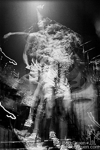 Private Dancer: Tina Turner lights up the Honka Monka. © Bob Gruen