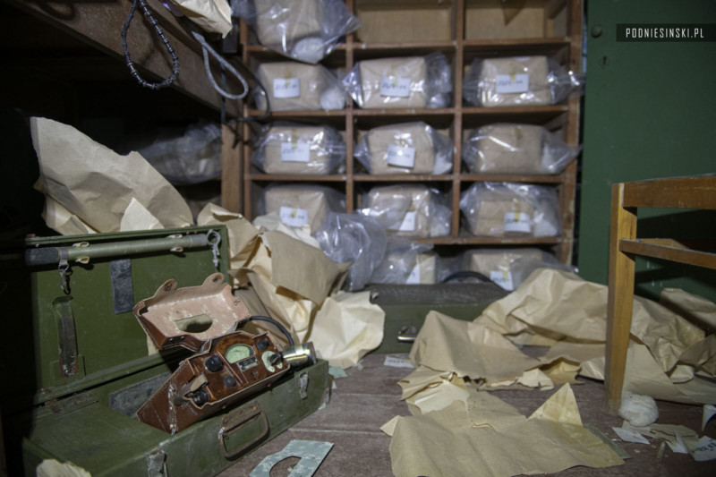 DP-5 military dosimeters found in a nuclear shelter