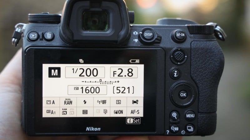 Back screen for camera settings on Nikon Z 7 II