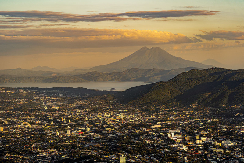 San Salvador, city with mountains in the background