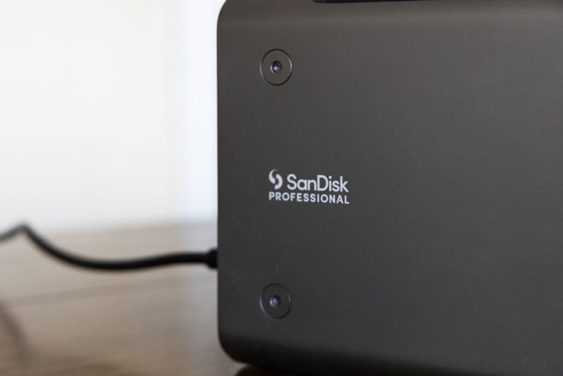 SanDisk Pro-Dock 4